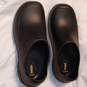 Tredsafe unisex slip resistant shoes